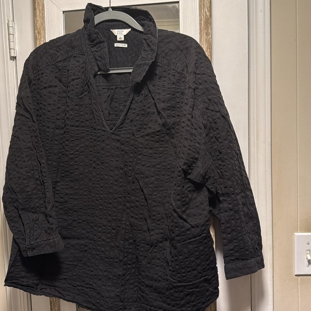 Black ruffle collar top